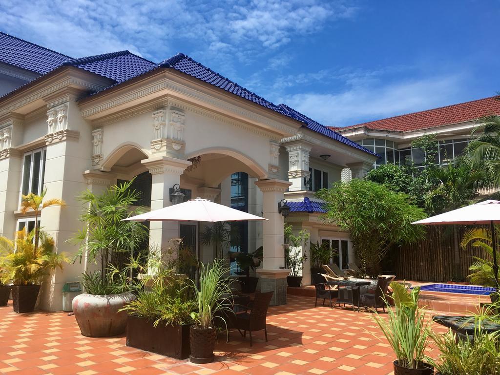 Villa D' Artagnan Hotel & Restaurant Sihanoukville Eksteriør bilde